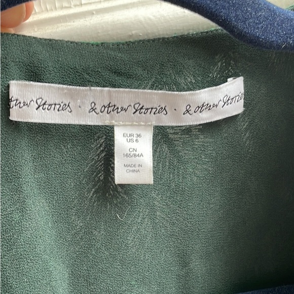 Peacock embroidered mini dress - Picture 3 of 4